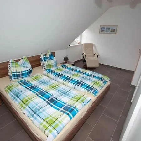Luttengluck Apartment *